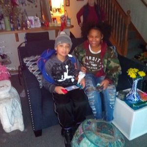 Meet your Posher, Ellery